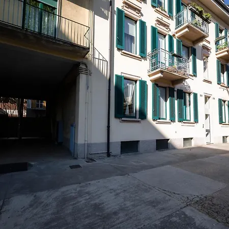 Lägenhet Ampio Loft Di Design In Piazza Firenze
