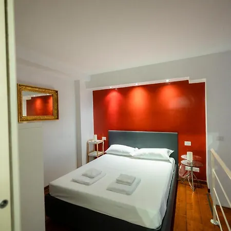 Ampio Loft Di Design In Piazza Firenze